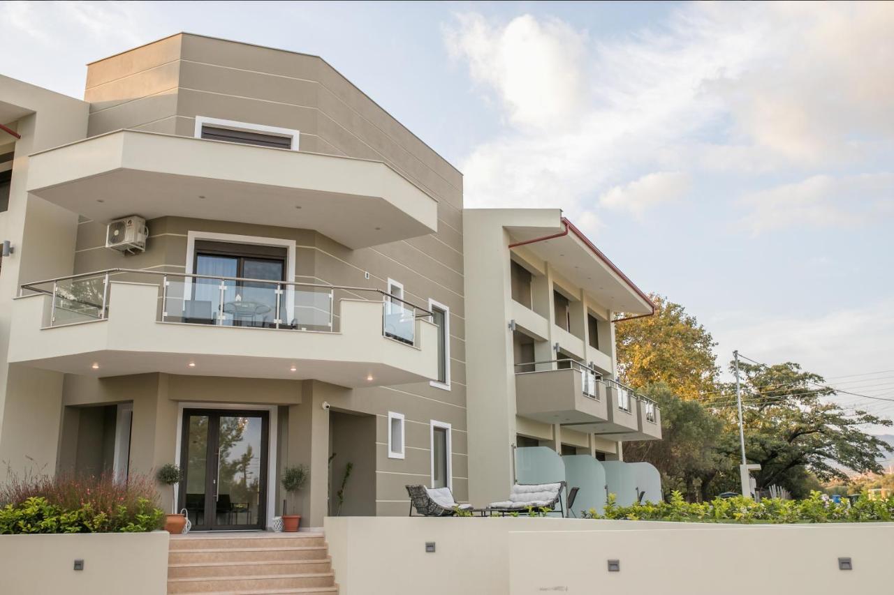 Gmare Aparthotel Gerakini Exterior photo